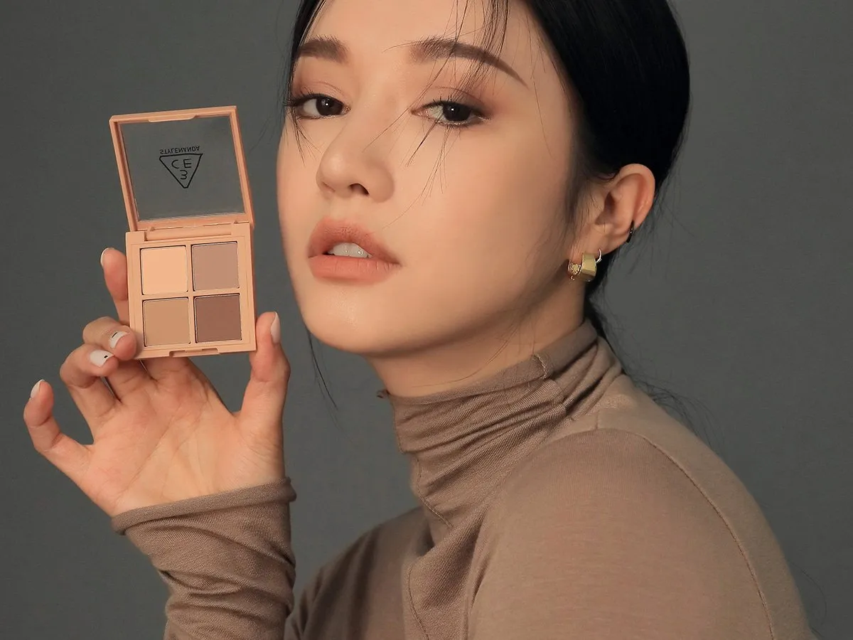 3CE MINI MULTI EYE COLOR PALETTE 3.5g #FLAT CALL
