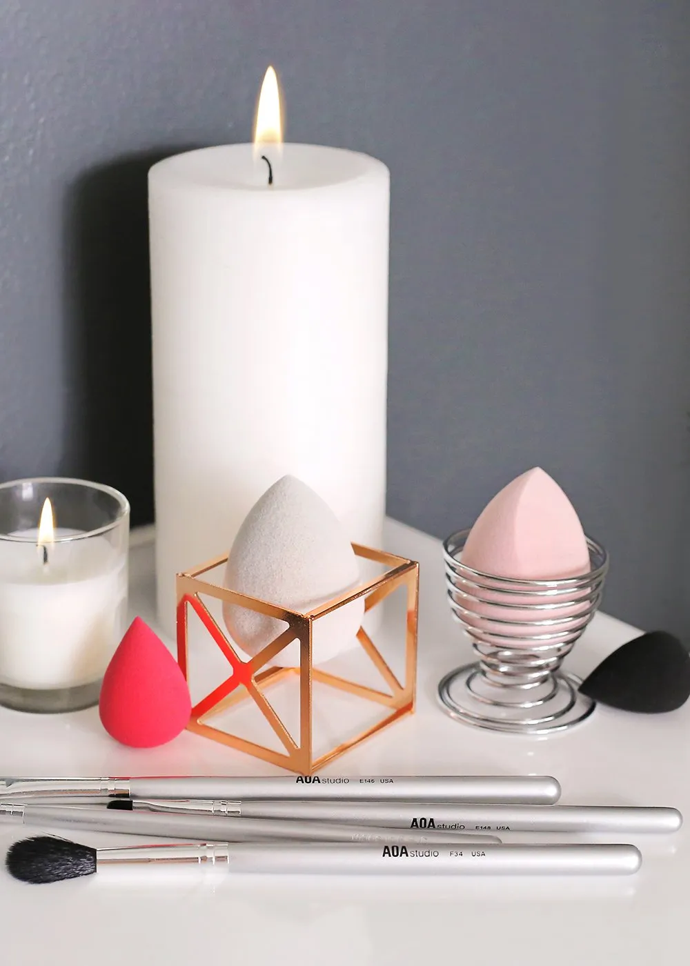 A : AOA Cubie Blender Holder - Pink