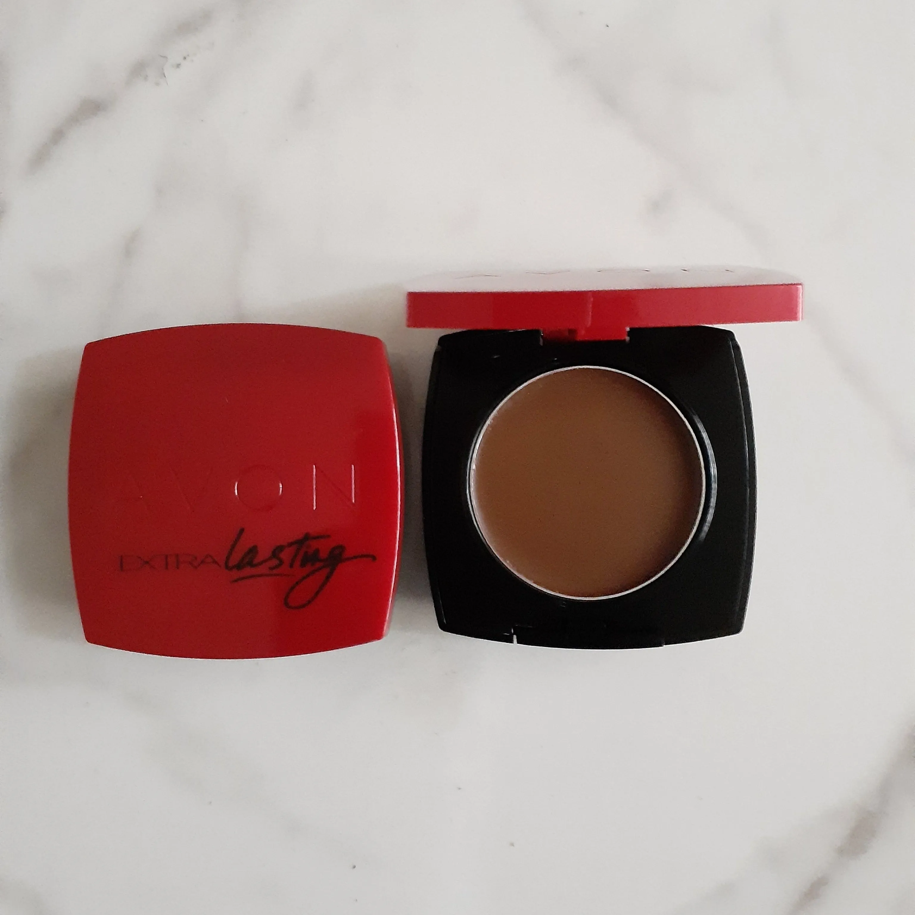 Avon Extra Lasting Cream-to-Powder Foundation | Rich Espresso