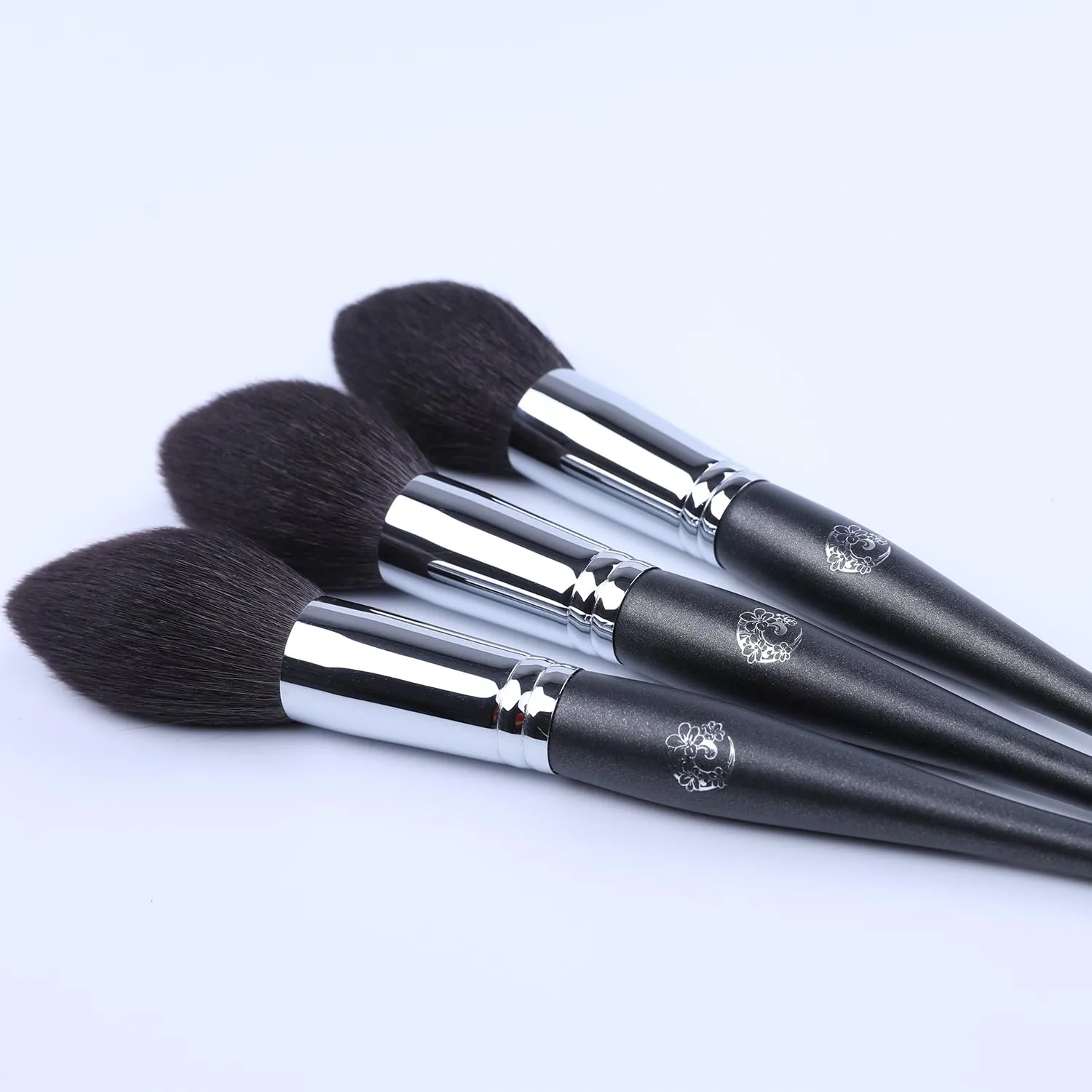ENERGY Blush Brush for Cheeks Professional Tapered Powder Brush for Blusher Setting Powders Minerals Bronzer Contour Highlighter with Cream Powder Blending Soft Goat Hair Mastro Face Makeup Brush M204