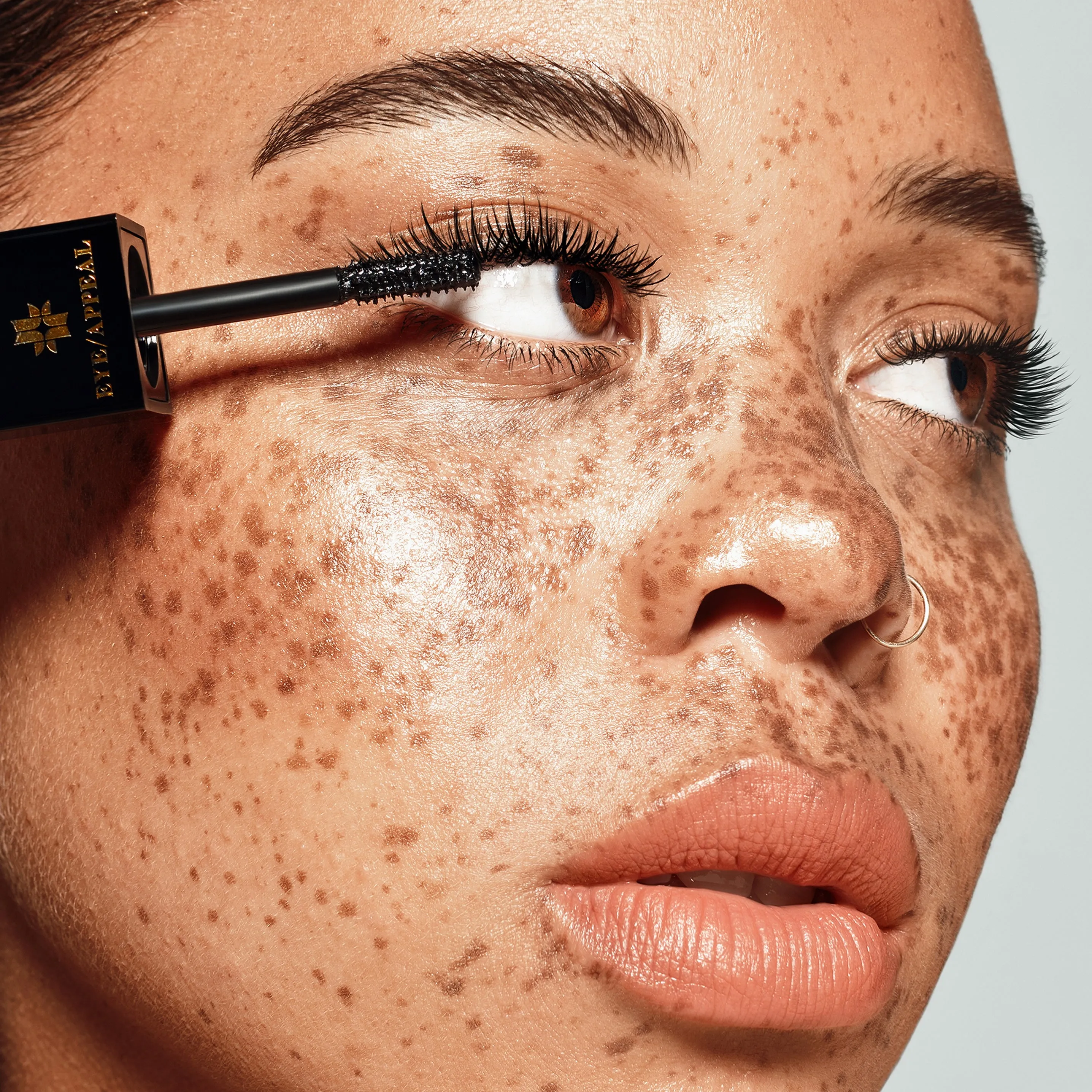 EYE/APPEAL - The Volumizing Mascara