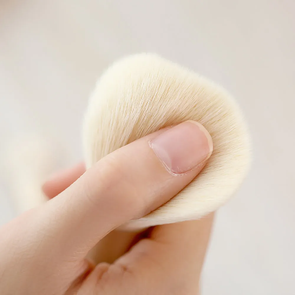 FaSoLa Blush Brush - White