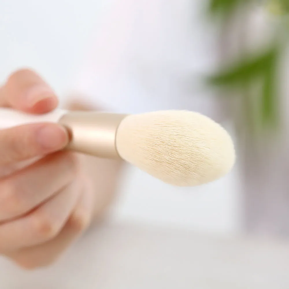 FaSoLa Blush Brush - White