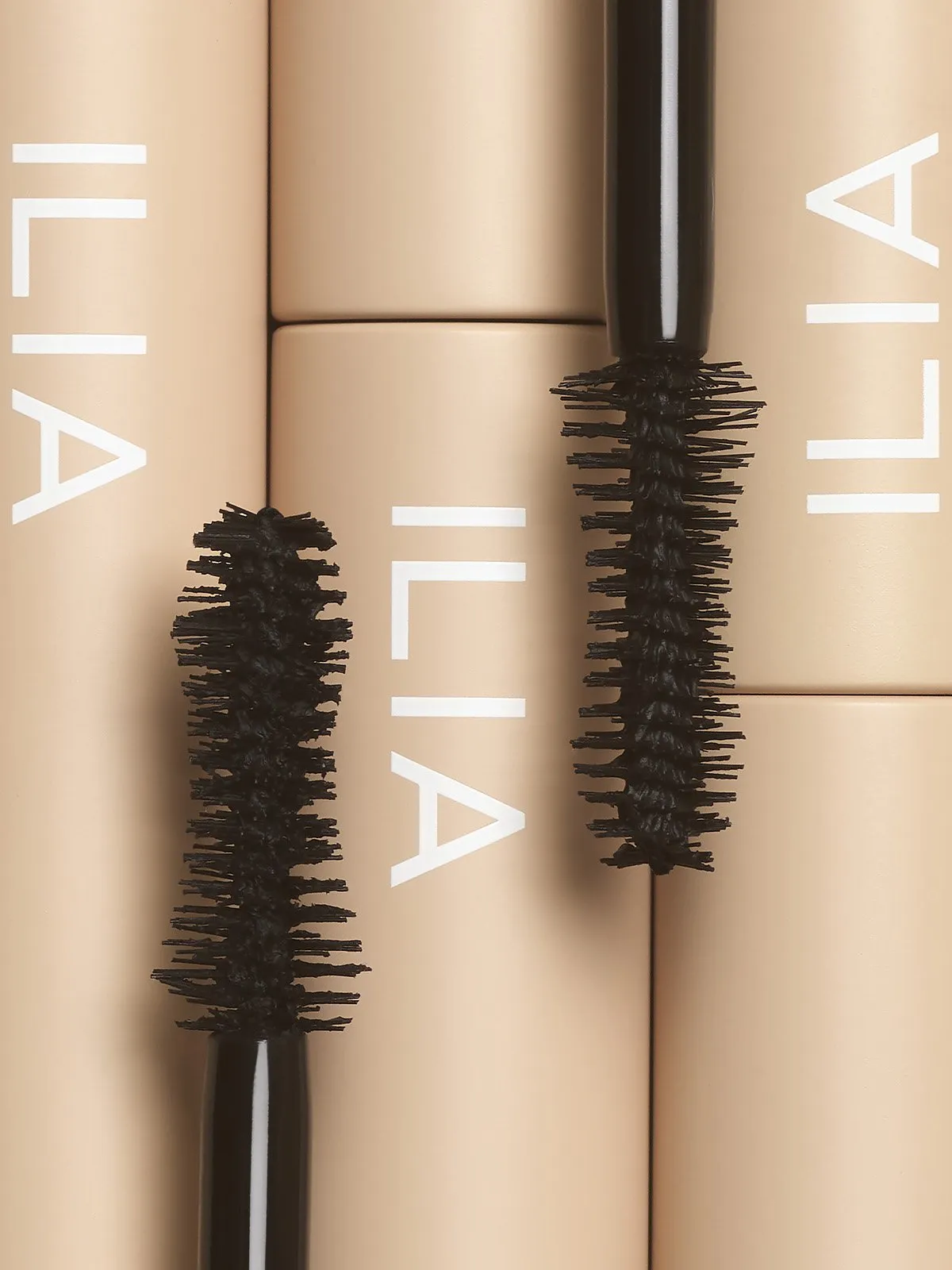 Fullest Volumizing Mascara