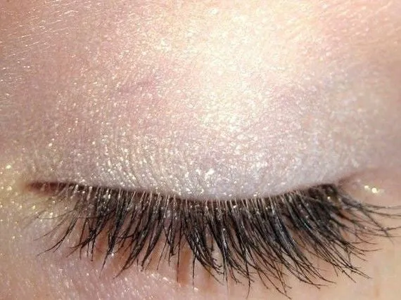 Gold Twinkle Effects Eyeshadow