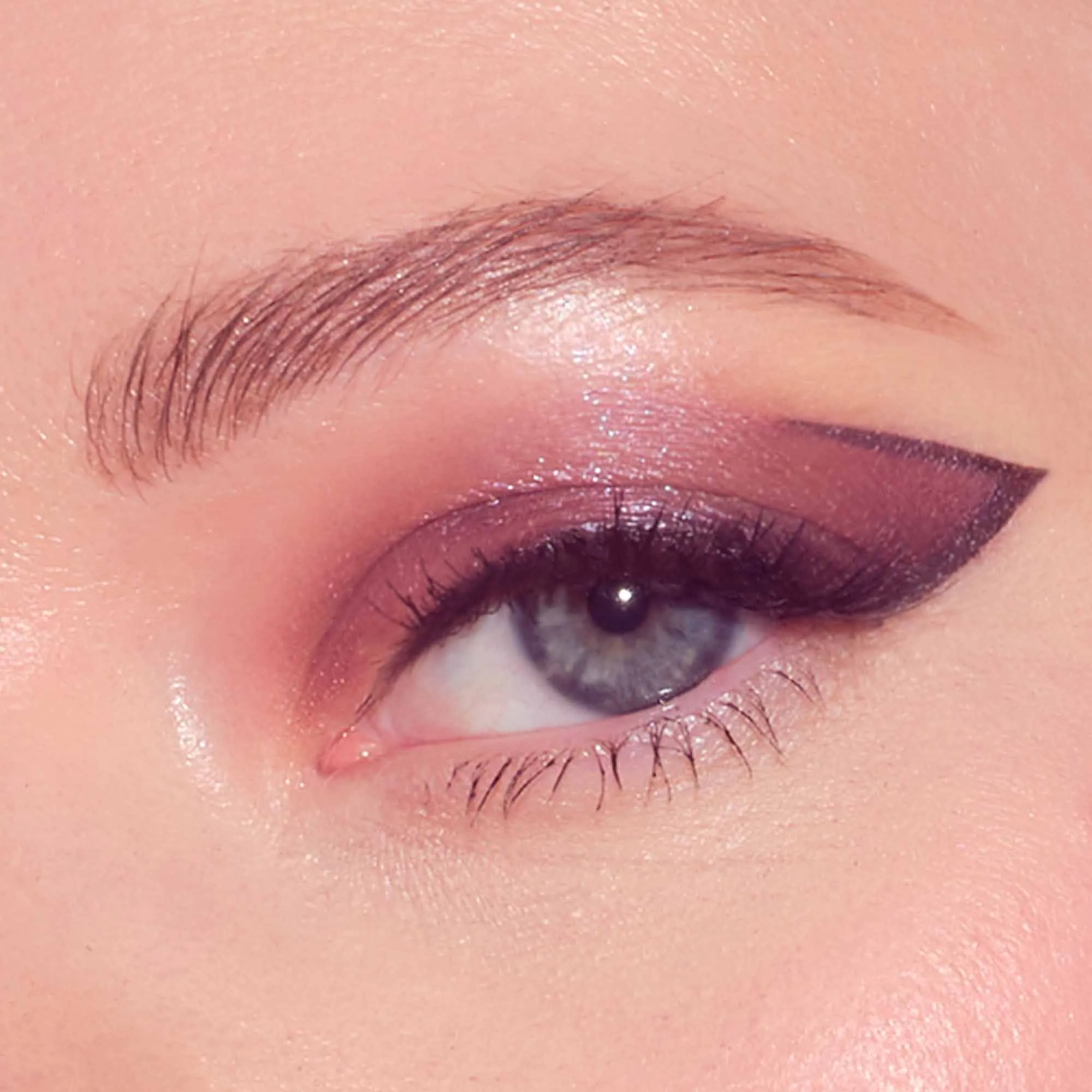 Huda Beauty - Lovefest Obsessions Eyeshadow Palette