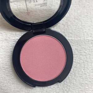 Hush Pink Mineral Matte Blush