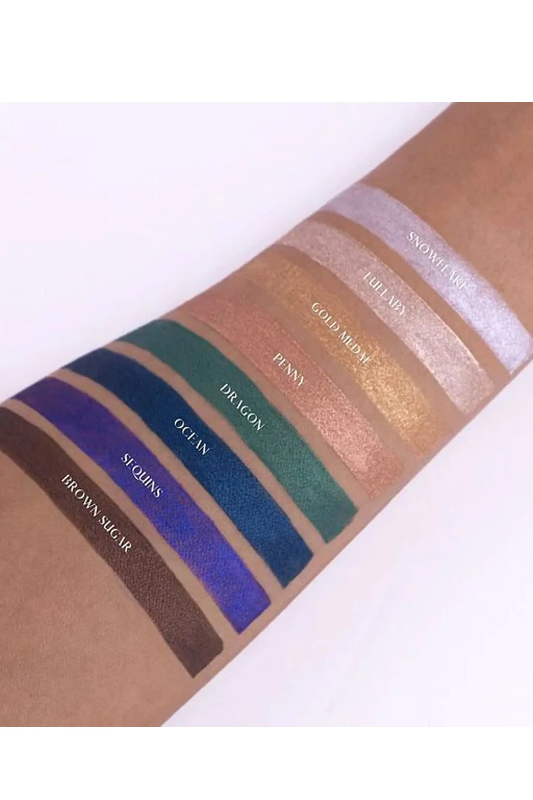 L.A Girl Shockwave Metallic Eyeline Gold Medal