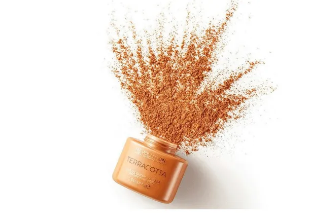 Makeup Revolution loose Baking Powders