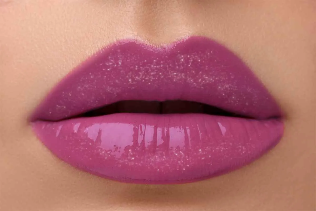 Moisture Burst Lip Glaze