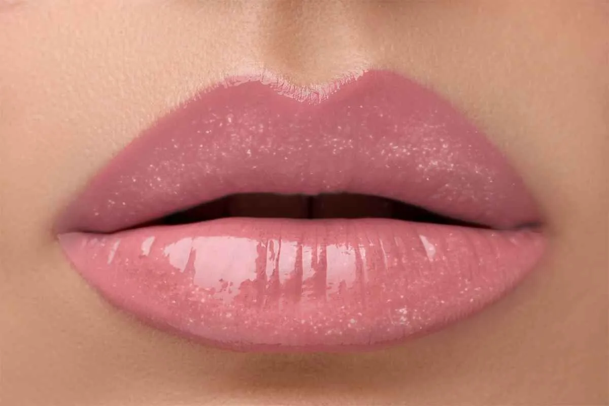Moisture Burst Lip Glaze