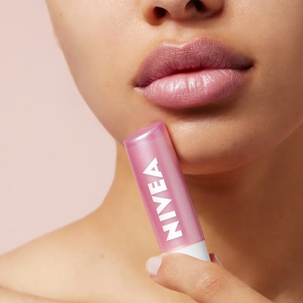 Nivea Pearly Shine Caring Lip Balm 4.8g