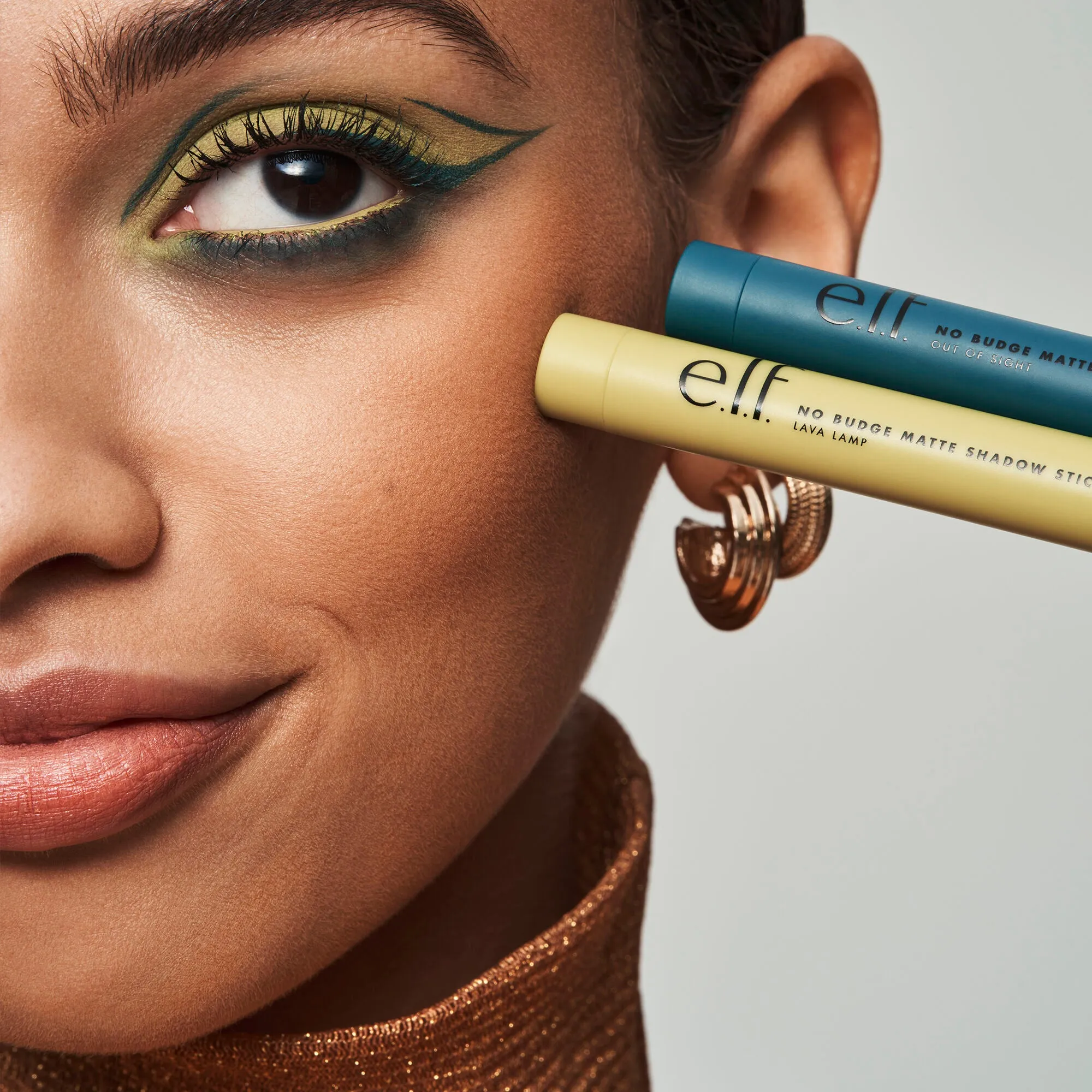 No Budge Matte Shadow Stick