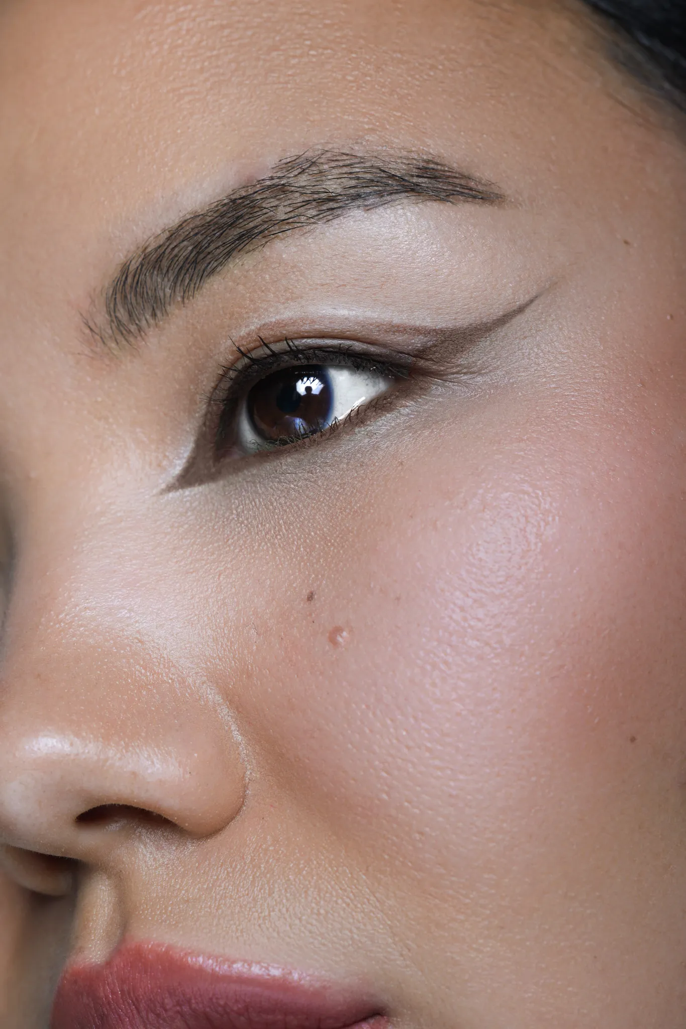 One-Swipe Gel Eyeliner