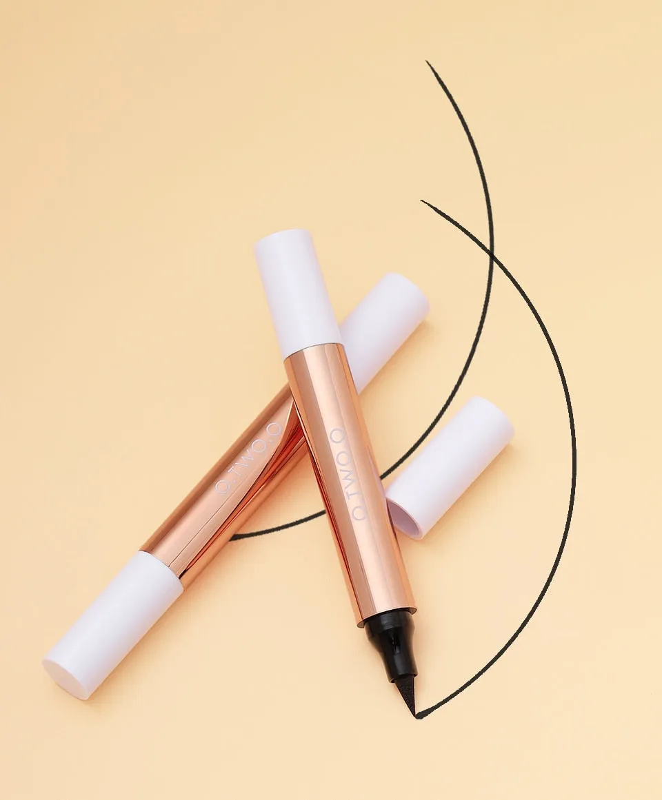 O.TWO.O Eyeliner Stamp Black Liquid Eyeliner Pen/ Waterproof Fast Dry Double-ended Eye Liner Pencil Make-up for Women