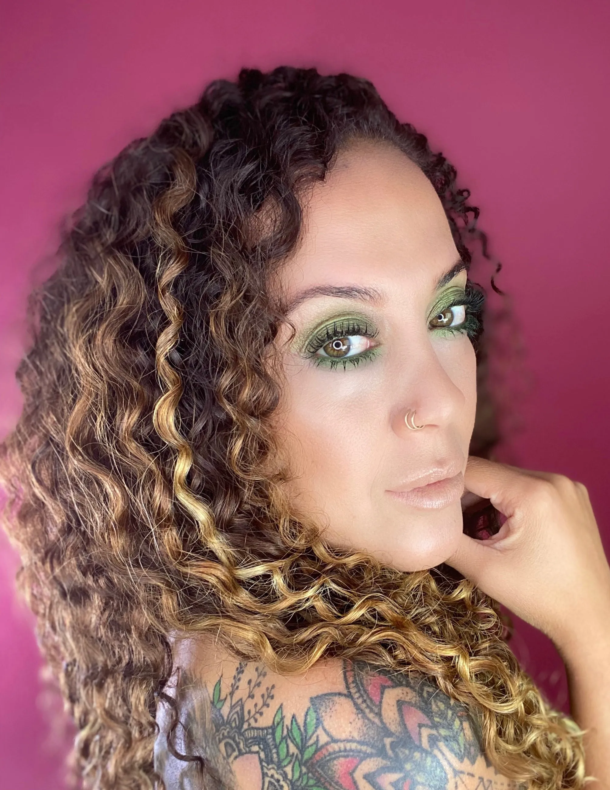 Poison Ivy - Pan of Glow Pressed Eyeshadow