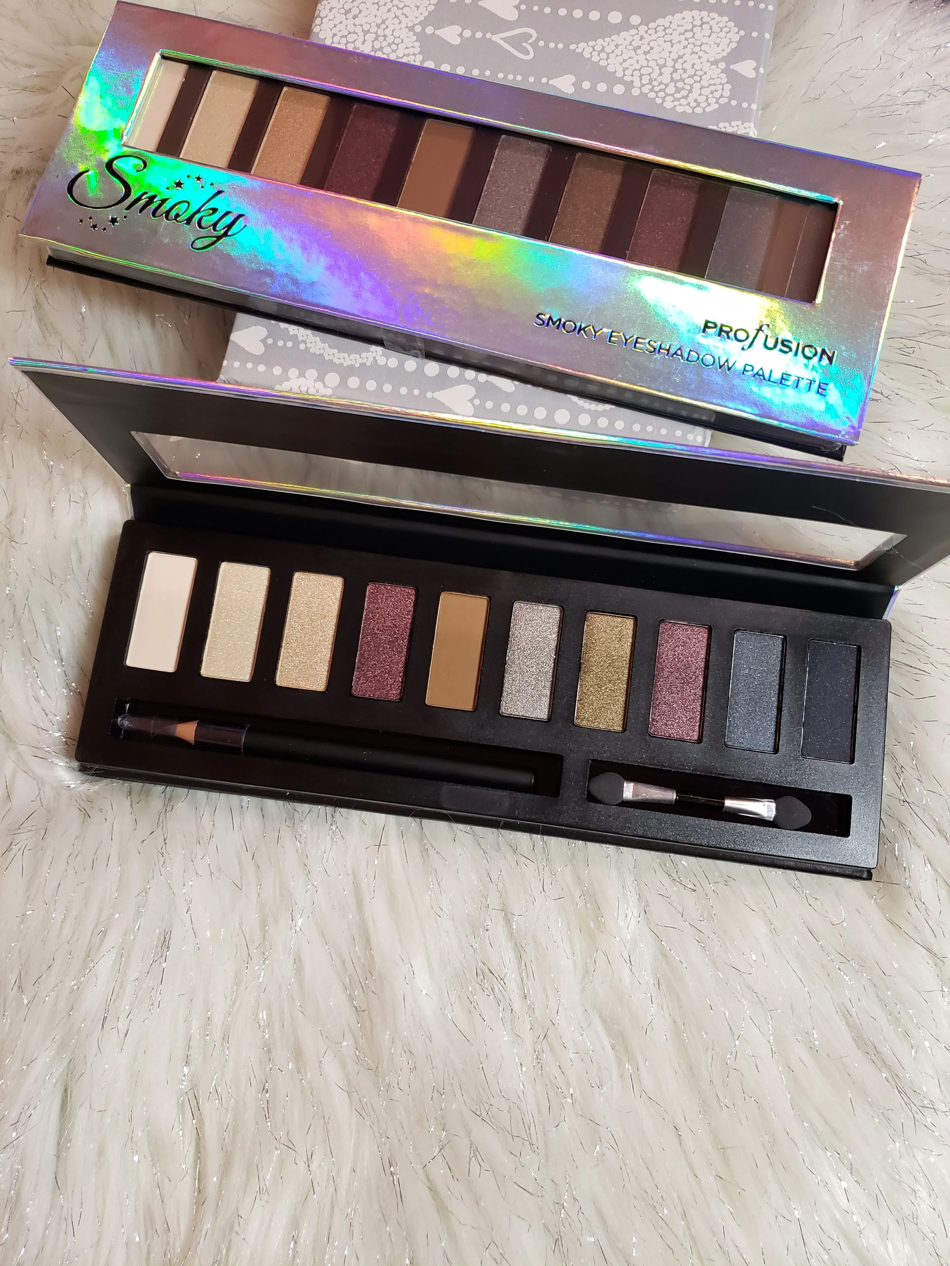 Profusion Smoky 10 color eyeshadow palette
