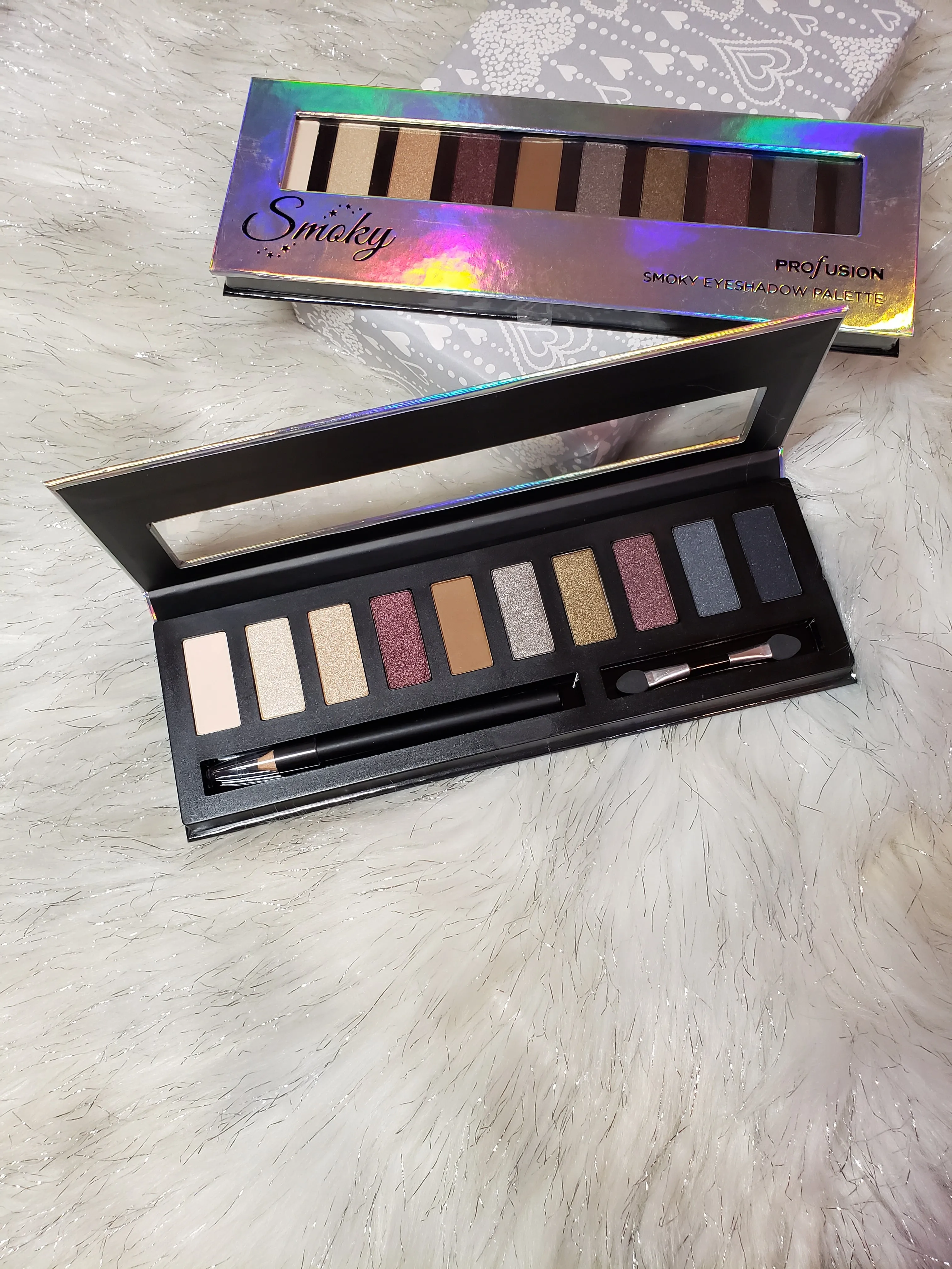 Profusion Smoky 10 color eyeshadow palette