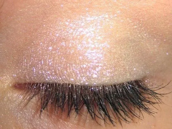 Purple Twinkle Effects Eyeshadow