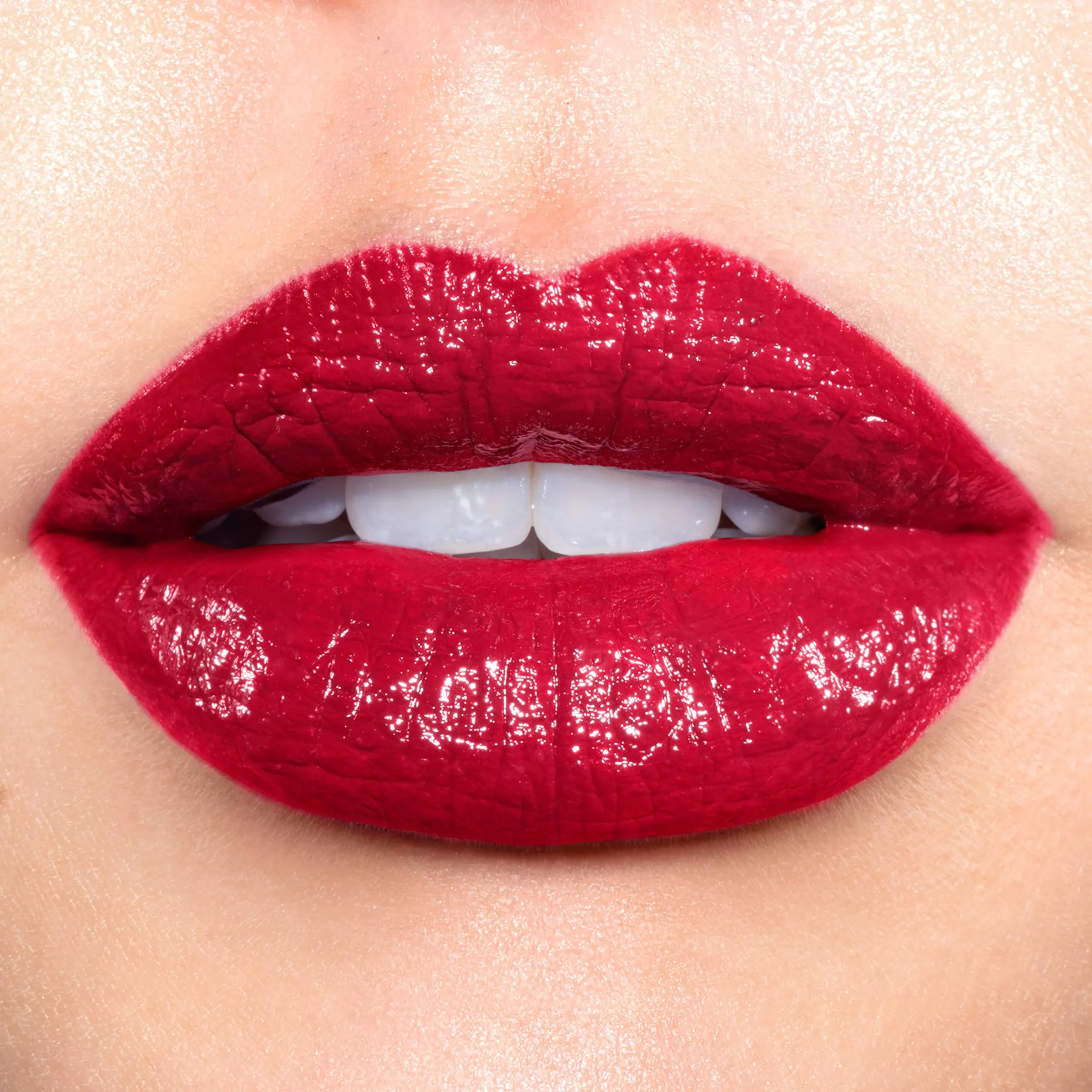 Revlon Super Lustrous™ Lipstick Love That Red