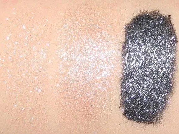 Silver Twinkle Effects Eyeshadow