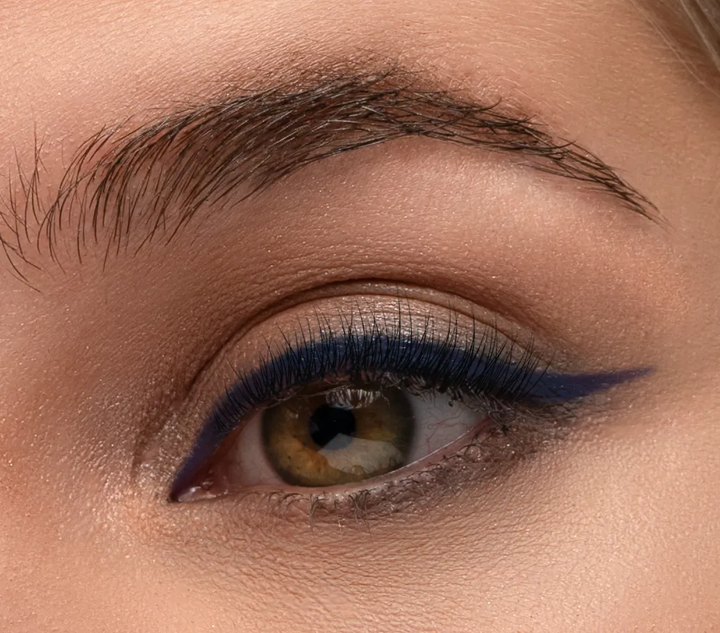 Stay 4 ever liner  Sapphire