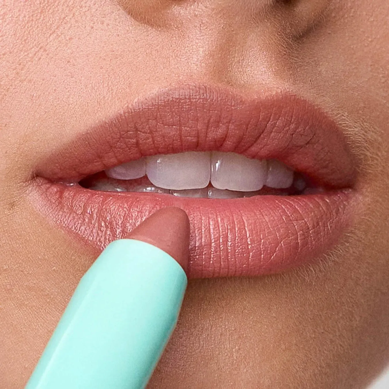 SWEED - Le Lipstick - Lydia Millen