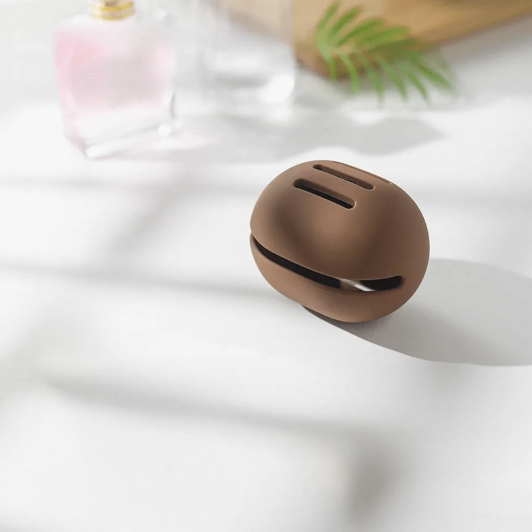 Tilley   Me | Beauty Blender Waterproof Travel Case