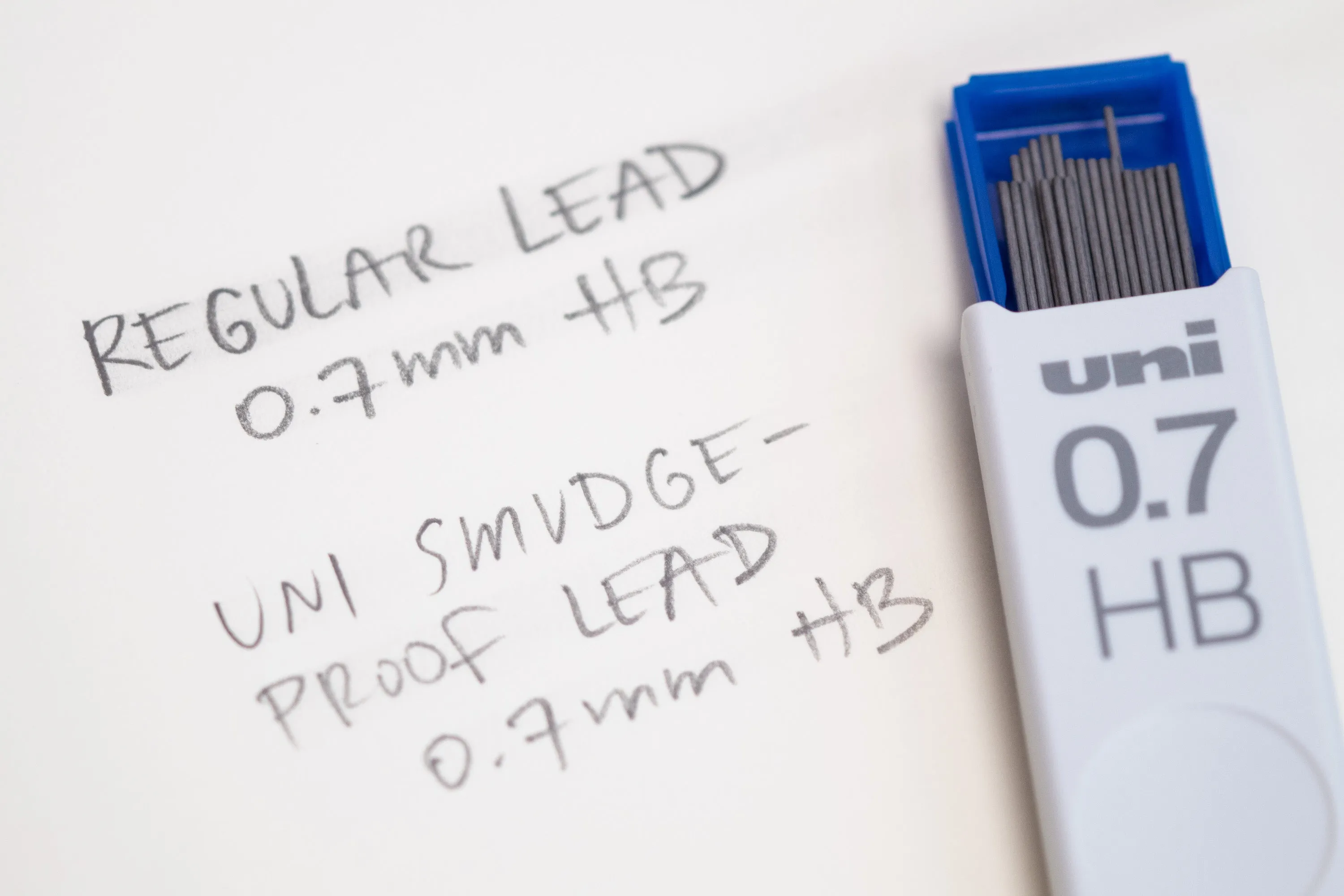 Uni Smudge-Proof Lead