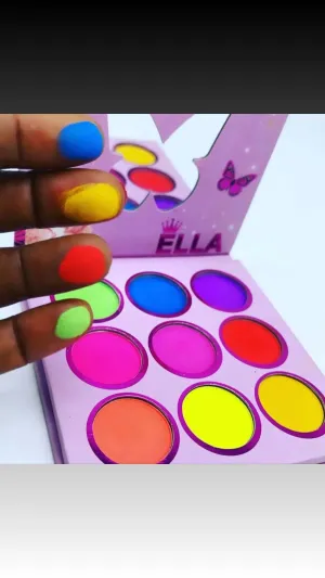 Vee Beauty Ella Eyeshadow Palette